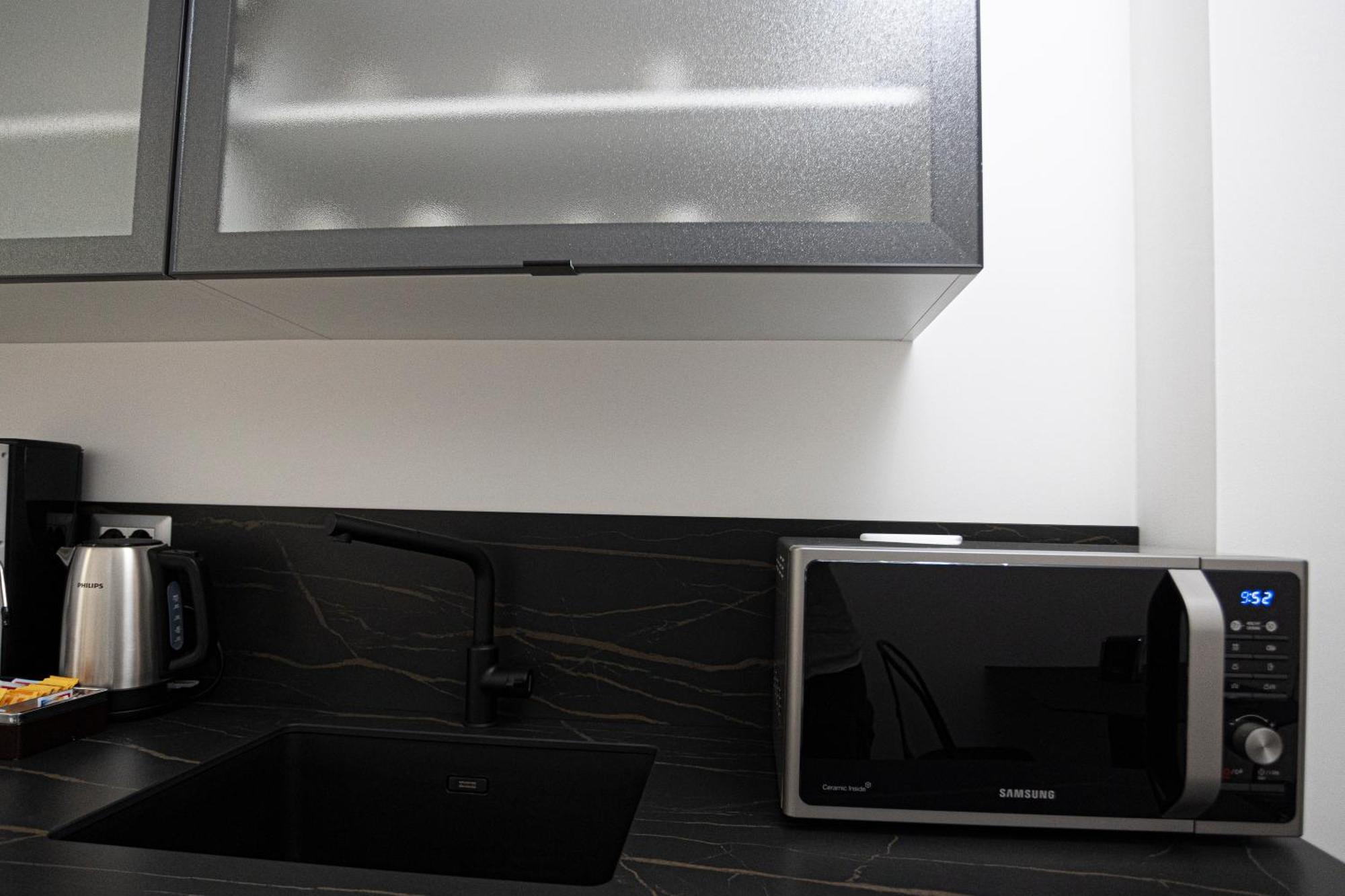 Monia Rooms&Hospitality เปียซซา อาร์เมรีนา ภายนอก รูปภาพ