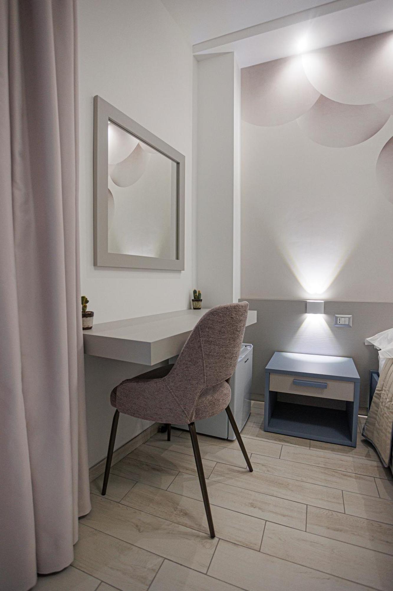 Monia Rooms&Hospitality เปียซซา อาร์เมรีนา ภายนอก รูปภาพ