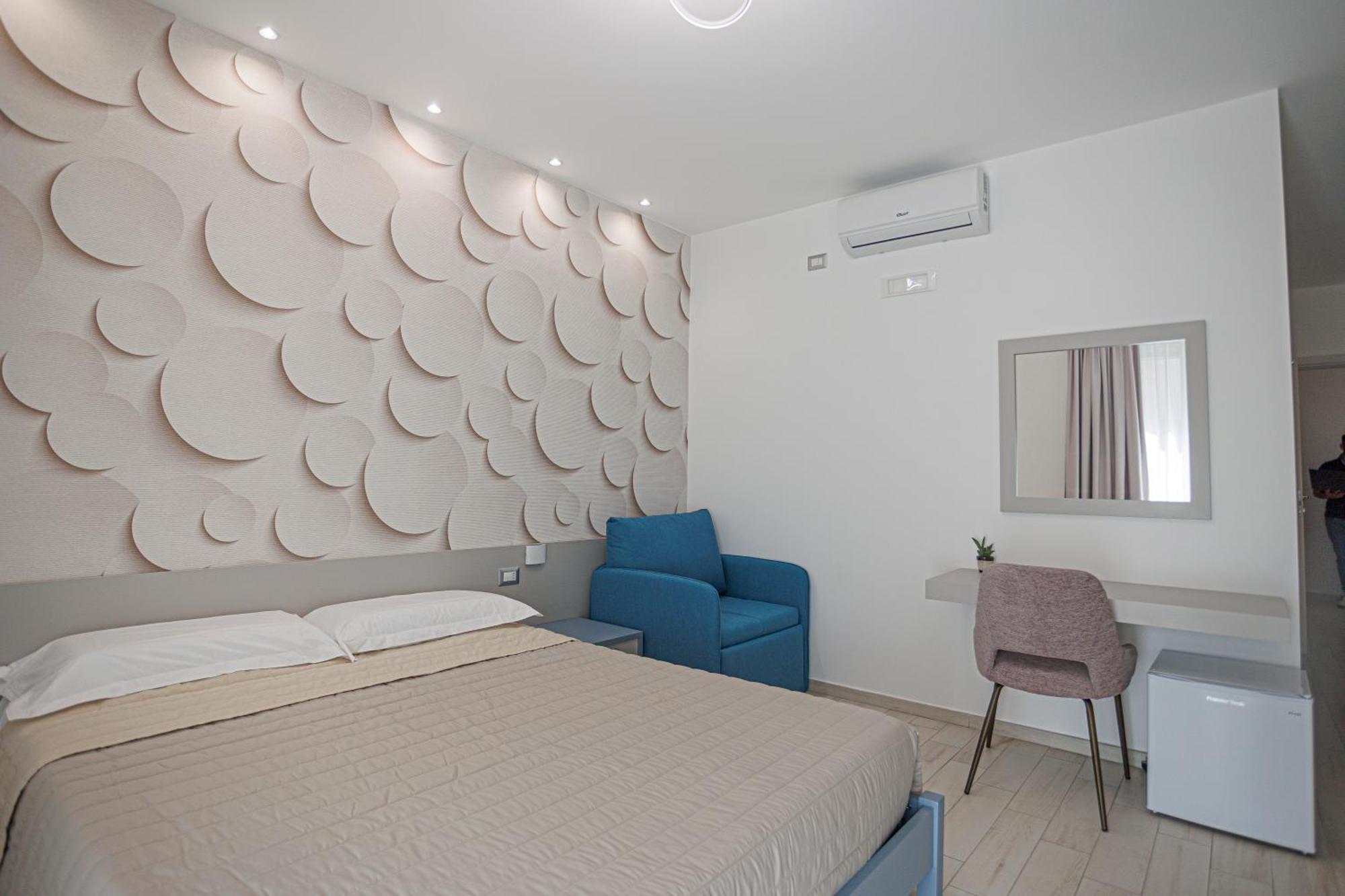 Monia Rooms&Hospitality เปียซซา อาร์เมรีนา ภายนอก รูปภาพ