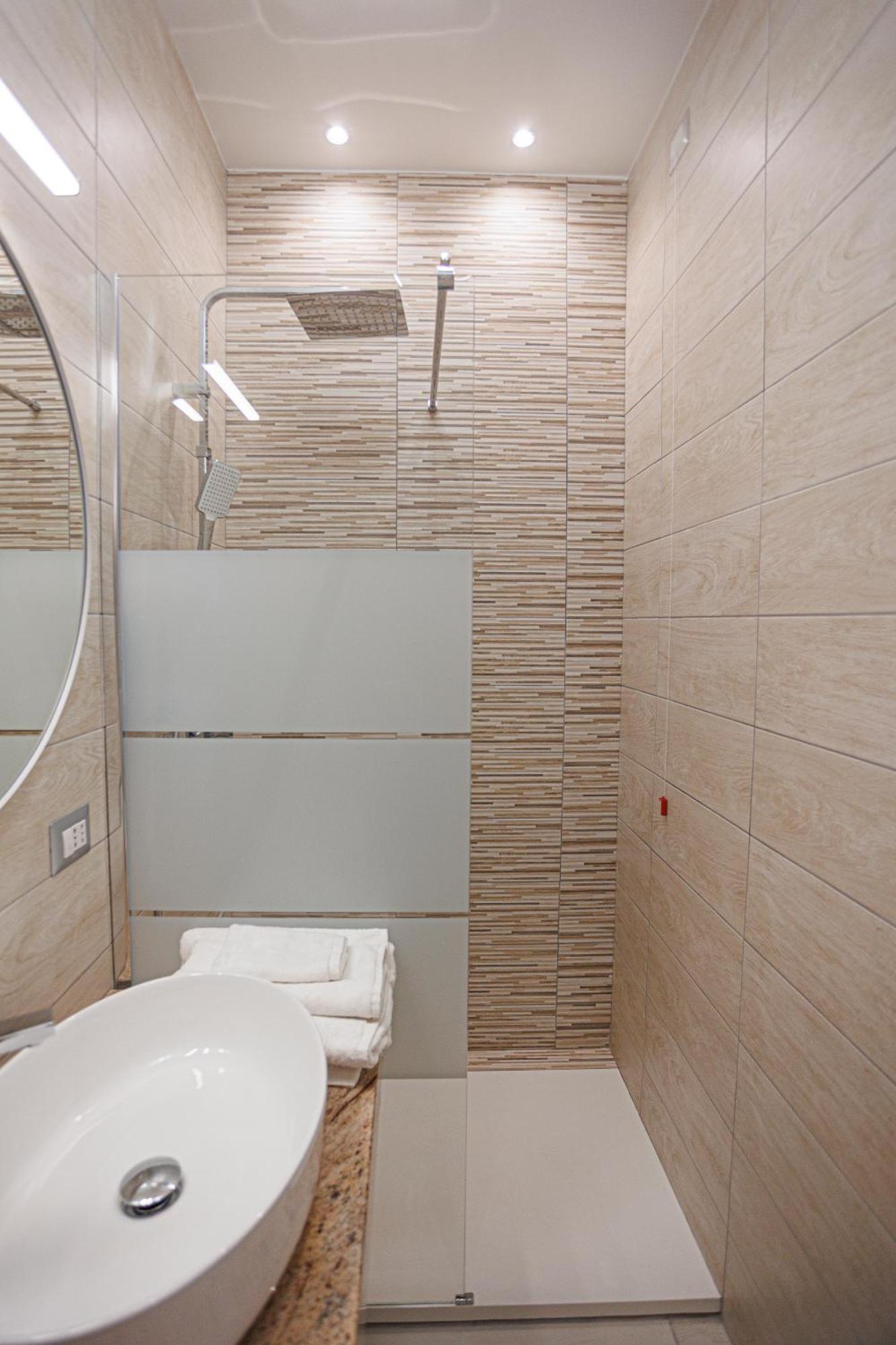Monia Rooms&Hospitality เปียซซา อาร์เมรีนา ภายนอก รูปภาพ