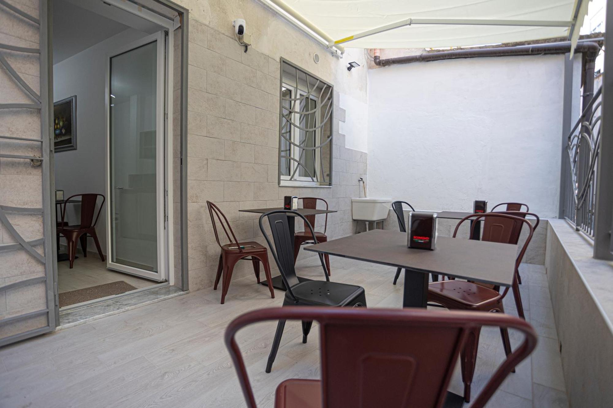 Monia Rooms&Hospitality เปียซซา อาร์เมรีนา ภายนอก รูปภาพ